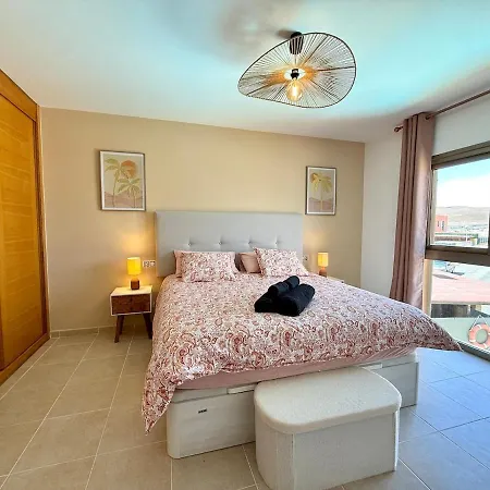 דירה Fantastic Oceanfront